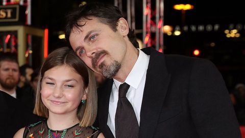 El director Casey Affleck y la actriz Anna Pniowsky