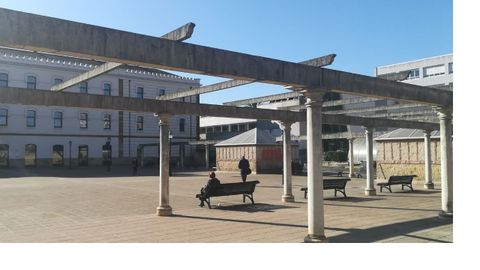 Plaza de la República en el barrio de El Coto