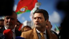 En la foto, el l�der del partido portugu�s de ultraderecha