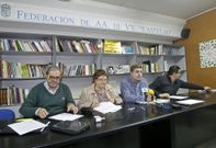 Agulla, Fern�ndez, Loureiro y Vilacoba, ayer, en la sede de la federaci�n de vecinos Castelao. 