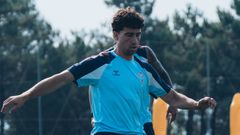 El jugador del Celta Hugo Gonz�lez, en un entrenamiento en la Cidade Deportiva Afouteza.