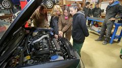 Alumnado de electromec�nica del IES A Xunqueira