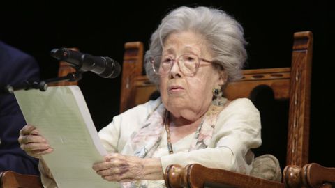 Julia Uceda, en el acto de entrega de la Medalla de Plata del Concello de Ferrol, en el 2022.