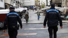 Imagen de archivo de agentes de la Polic�a Local en Noia