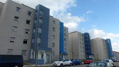 Fachada de las viviendas de la calle Francisco Eiriz, en Jove