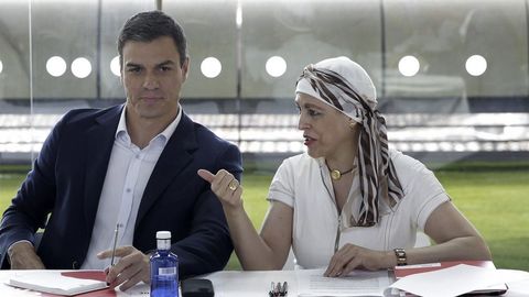 Magdalena Valerio con Pedro S�nchez en una foto de archivo