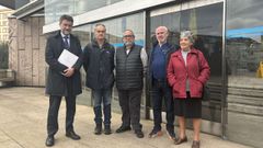 Los vecinos de Alcalde P�rez Ard�, 14, presentan una demanda contra el narcopiso del bloque. 