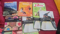 Algunos de los libros donados en la campaña impulsada por Donar o Solicitar en Viveiro