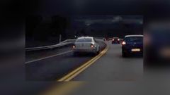 Investigan a un kamikaze grabado en v�deo en el corredor de O Morrazo