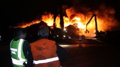 V�deo: las espectaculares im�genes del gran incendio en Riestra