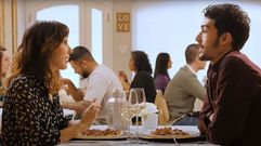 Captura del v�deo promocional presentado por el Concello de Ferrol en Fitur, que simula una cita del programa televisivo �First Dates�.