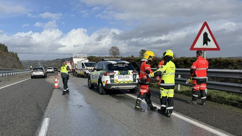El accidente mortal de la A-8, en im&aacute;genes
