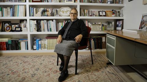 Rosa Otero, en su despacho de la Asociacin de Amas de Casa, en el Cantn