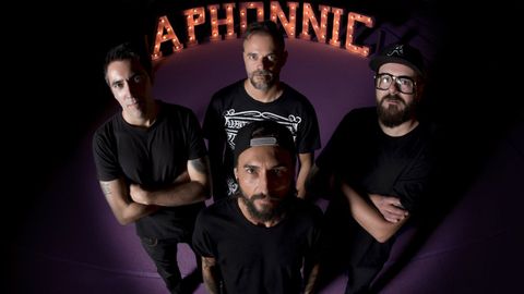 La banda viguesa de nu metal Aphonnic. 