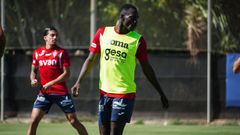 Sekou, en uno de los entrenamientos con el Real Murcia