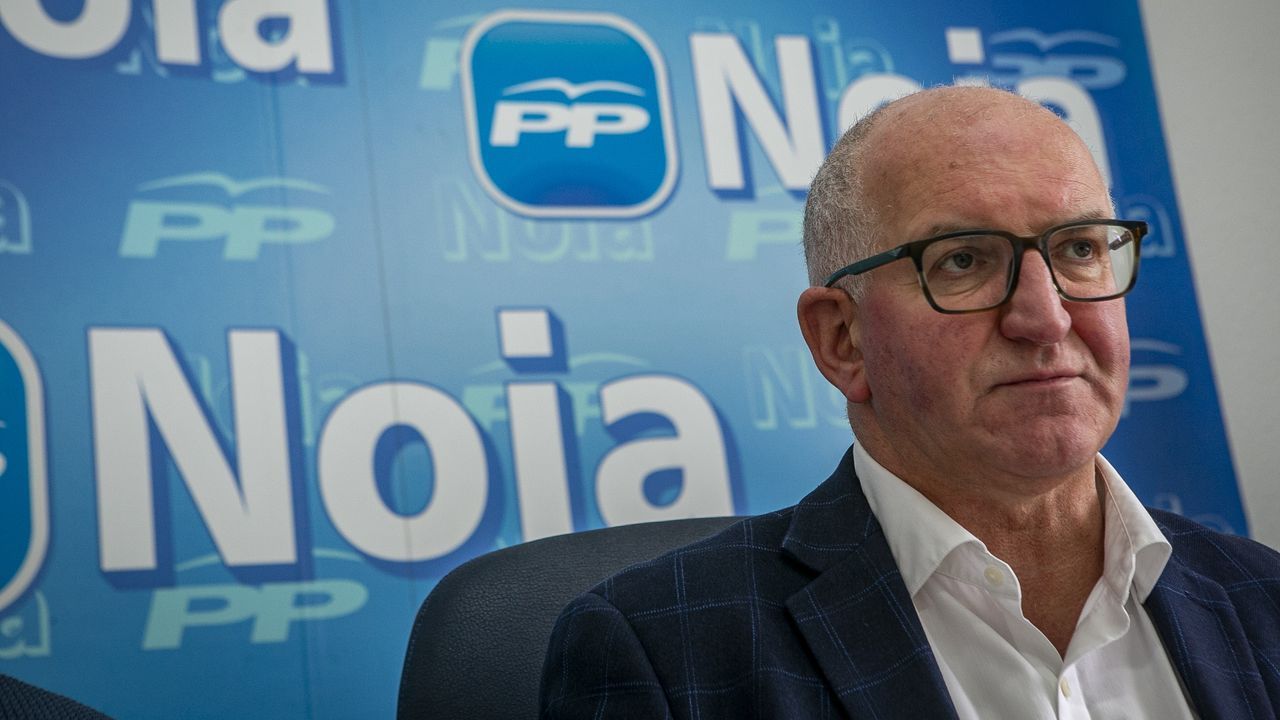 El exalcalde de Noia Santiago Freire es el nuevo director territorial de Educación