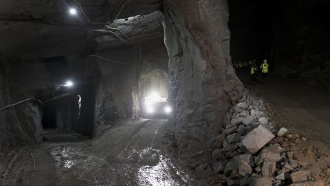 Trabajos en un mina de magnesitas de O Incio