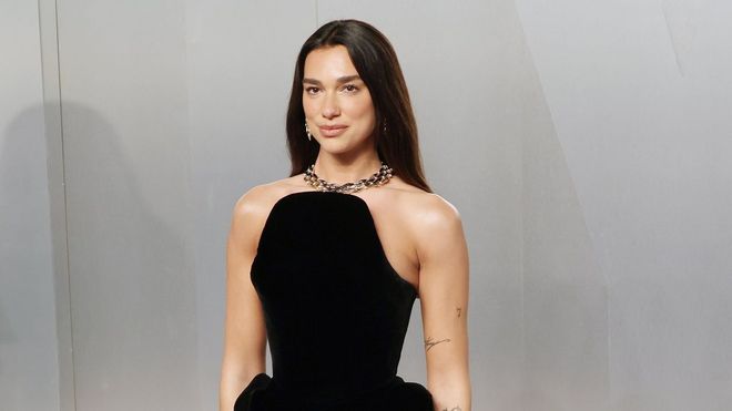 Duda Lipa durante la fiesta de Vanity Fair en los Oscars en marzo