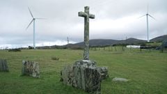 Aerogeneradores en Muras, cerca del alto de A Ga�idoira