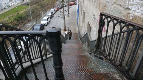 De los 34 proyectos afectados, 24 tienen que ver con infraestructuras como el ascensor de Ervedelo, cuyas obras empezaron este lunes.