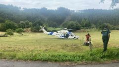 El helicptero Pesca 2 en la zona de monte Insua, donde tena previsto efectuar el rescate del senderista