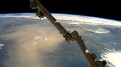 �Qu� es esa especie de espesa niebla que cubre el cielo de casi toda Espa�a?