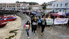 Concentraci�n en defensa del director del instituto