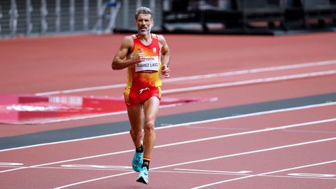 El espaol Alberto Surez Laso durante la maratn de categora T12 de los Juegos Paralmpicos de Tokio