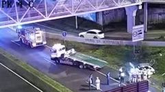 Los bomberos excarcelaron al joven y pudieron girar el vehculo accidentado en Alfonso Molina, en la zona de Pedralonga