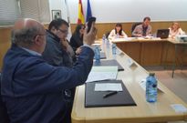 Jos� Luis Fondo telefone� a Susana Cousillas (que no acudi� a la sesi�n de ayer) para notificarle en directo la celebraci�n de un segundo pleno extraordinario para debatir el plan para A Ponte da Garga. 