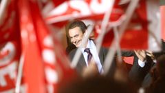 Zapatero celebra la victoria del PSOE en las elecciones del 2008.