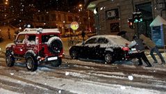 Nieve en la localidad salmantina de B�jar.