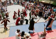 La representaci�n ayer del tributo de las cien doncellas.