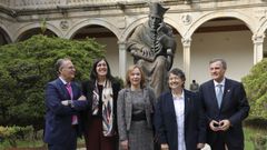 Los premiados con la medalla de la Real Academia Galega de Ciencias. De izquierda a derecha, Francisco J.Blanco, Laura Carballo, Mara del Carmen Veiga, Nieves R. Brisaboa y Juan Pou