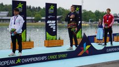 El cangu�s Pablo Gra�a (izquierda), en el podio del C1 200 del Europeo de M�nich