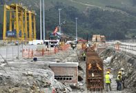 La obra de la terminal de contenedores -en la foto, la viga de rodadura- termin� en febrero. 