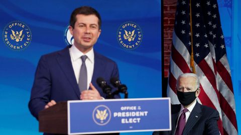 Pete  Buttigieg, durante su presentacin al cargo de secretario de Transportes por Biden el mircoles