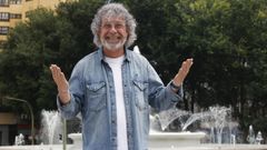 Gandy fotografiado delante de la fuente de Cuatro Caminos, donde suelen festejarse los triunfos del D�por