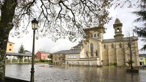 El funeral por Gerardo �lvarez se oficia este mi�rcoles en Guitiriz