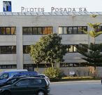 La oferta incluye a la sede de Pilotes Posada en Vigo. 