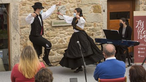 Baile de Adrián Méndez e Paula Blanco
