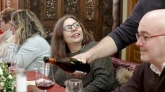 Un momento de la cata que se desarroll� en la bodega Condado de Sequeiras