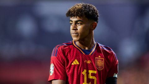 Luis de la Fuente pone tres condiciones para que Lamine Yamal haga «cosas importantes en el fútbol»