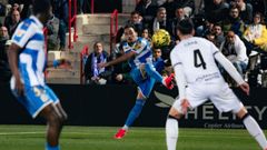 Quagliata golpea el bal�n en el partido del Alfonso Murube