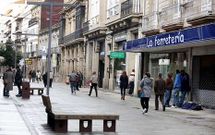 Uno de los locales que se barajan para Stradivarius es el antiguo local de la ferreter�a Sobrino.
