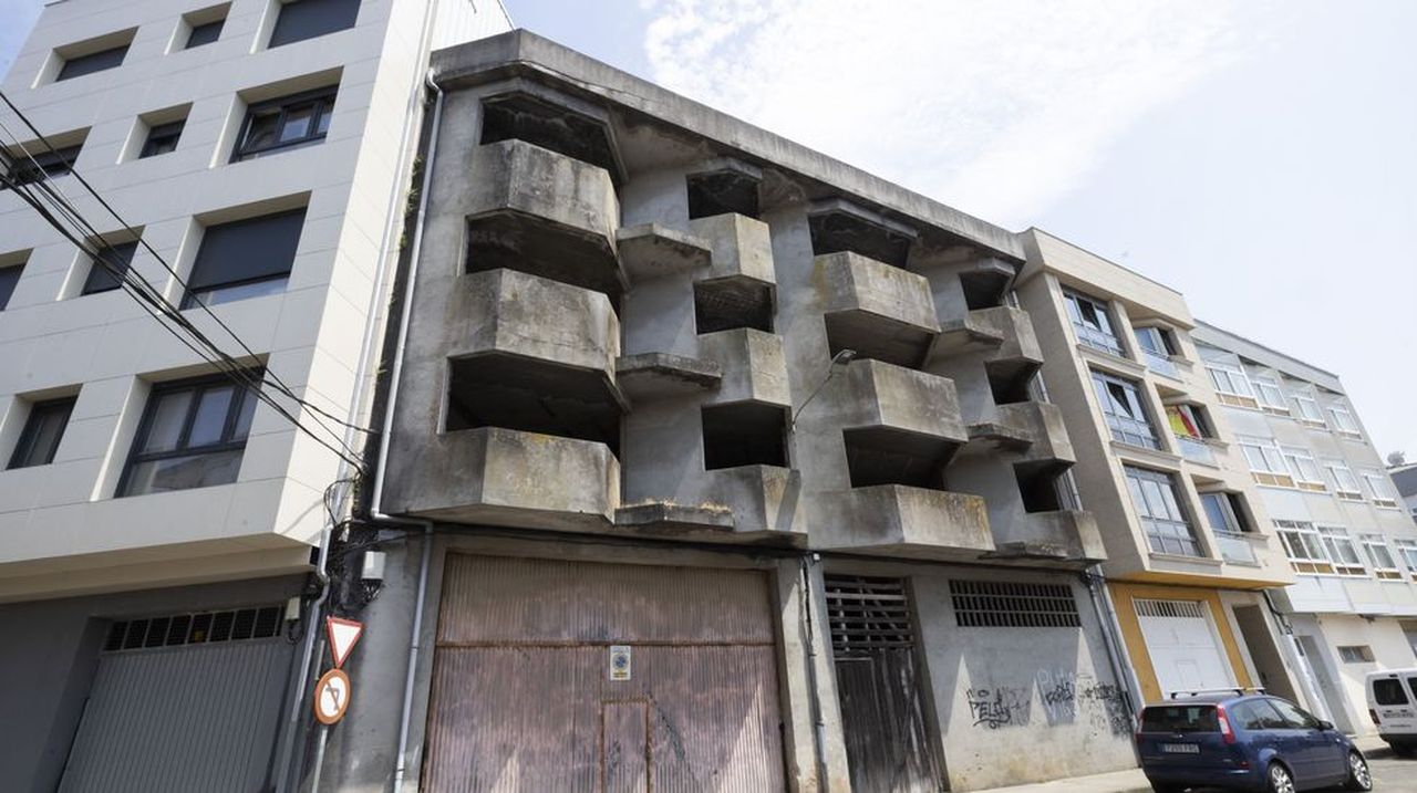 Más casas nuevas y más pisos a rehabilitar en Carballo