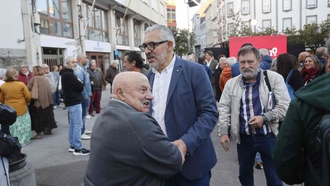 Presentaci�n de �Lugo 10� de Miguel Fern�ndez en un encuentro en A Milagrosa.