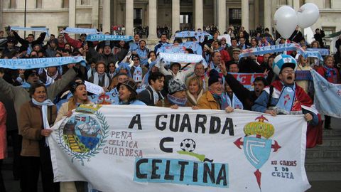 Pea Celtista do Baixo Mio en Trafalgar Square en marzo del 2004