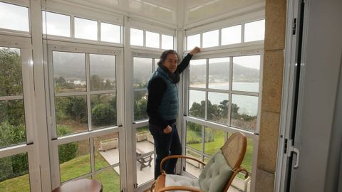 V�ctor Pini�s destaca que el turismo �de calidad� genera riqueza a muchas poblaciones de A Mari�a, ya que fomenta la actividad en peque�as empresas de mantenimiento, jardiner�a o limpieza, entre otros