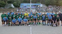 Hombres y mujeres, unidos por el f�tbol en Seixalbo